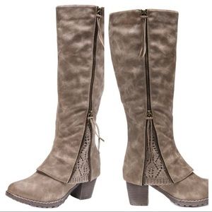 Muk Luks Boots Taupe water resistant zip, knit 8